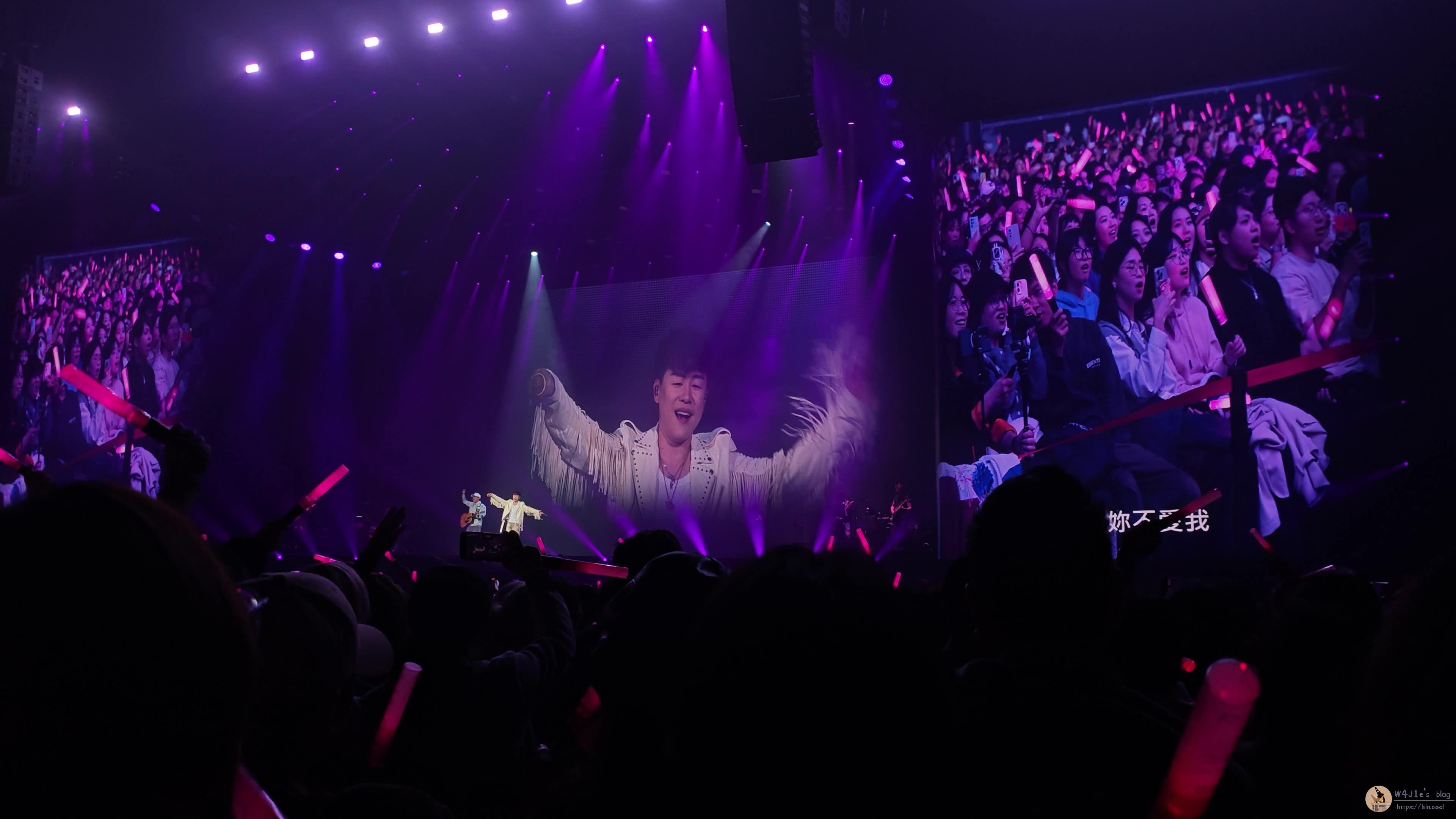 合唱《爱我别走》