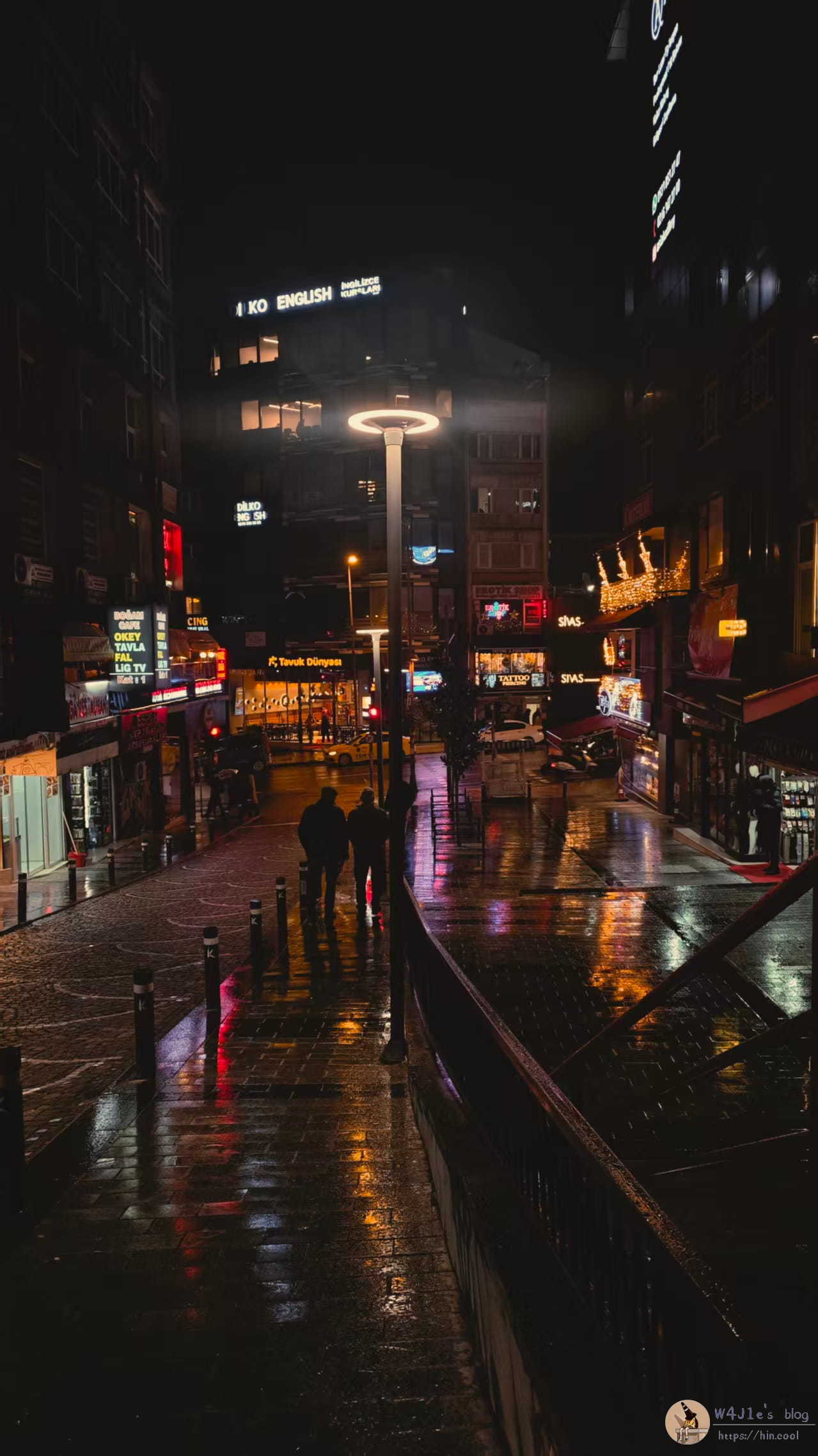 卡迪柯伊的雨夜