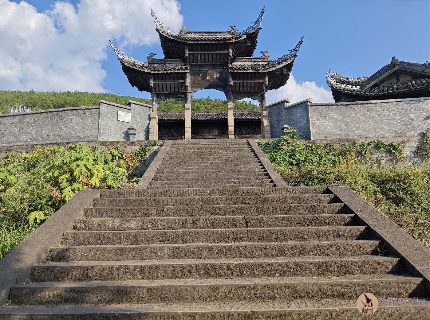 悟惑寺大门